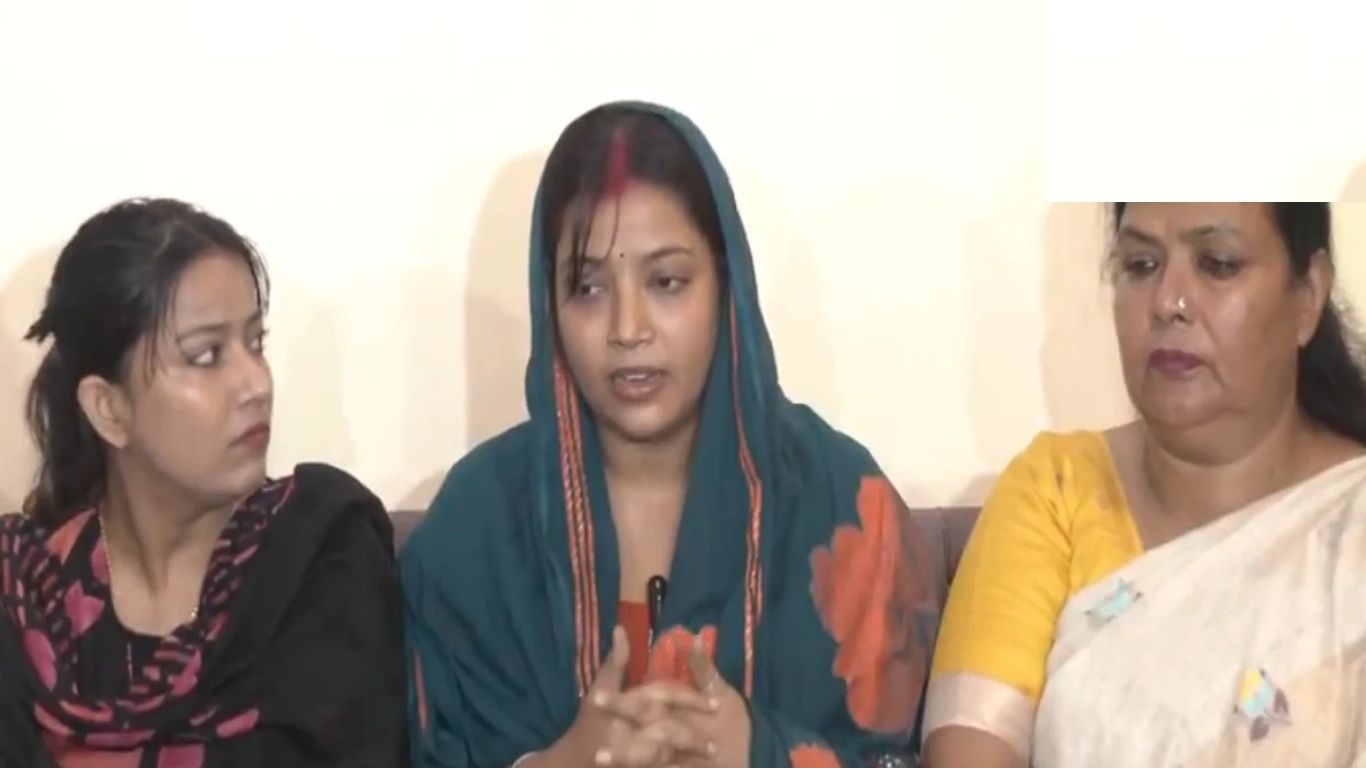 पवन सिंह पर उनकी पत्नी ज्योति सिंह ने गंभीर आरोप लगाए